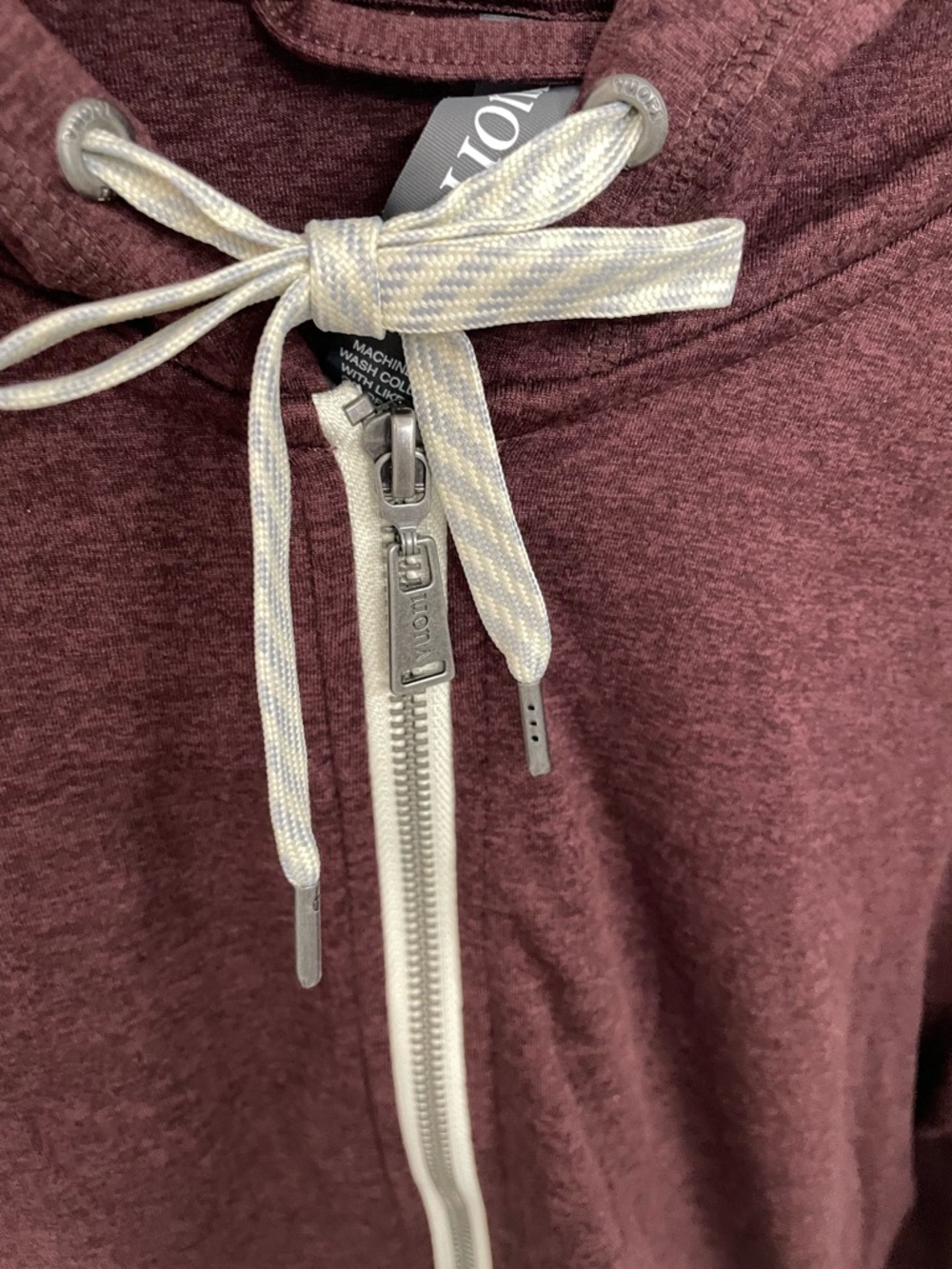 NEW Vuori Women's Halo Performance Hoodie 2.0 RUBY HEATHER Casual Athleisure.  2 - Picture 5 of 5